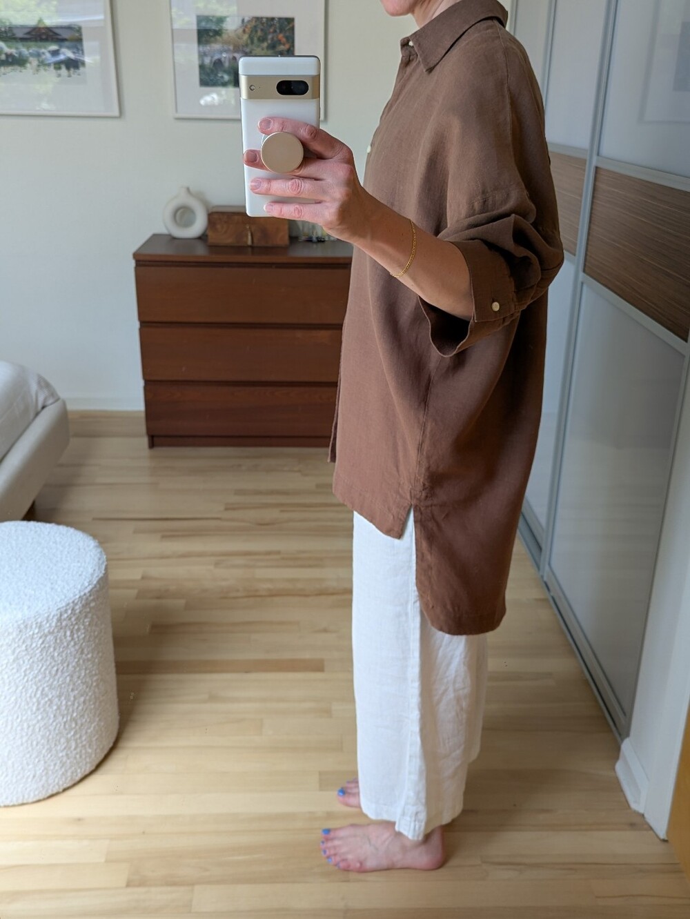 Hoi Bo Linen Sunshade in Cacao Powder - Picture 4 of 9